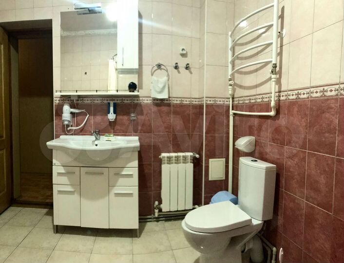 2-к. апартаменты, 65 м², 1/3 эт.