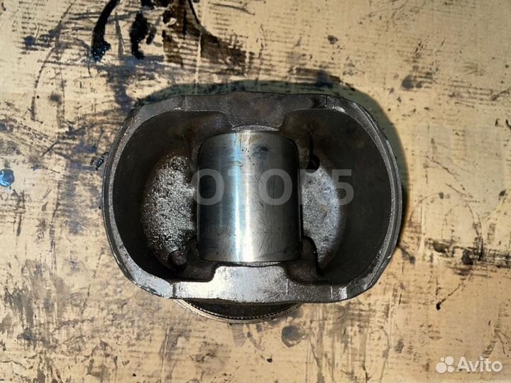 Поршень MAN TGX 2012 STU126011