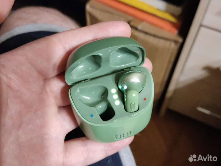 Беспроводные наушники JBL tune 220 TWS