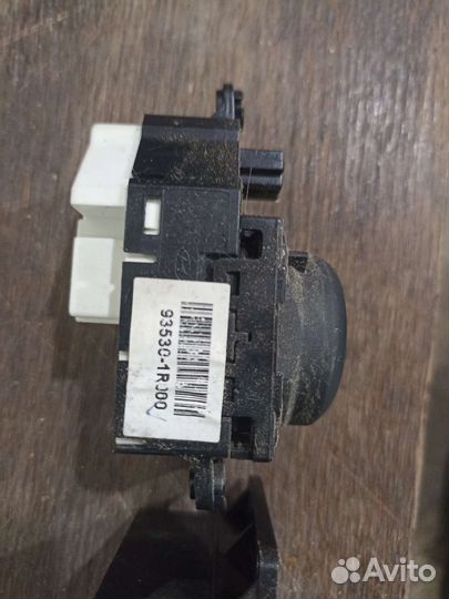 Блок управления стеклоподъёмниками Solaris 10-17г