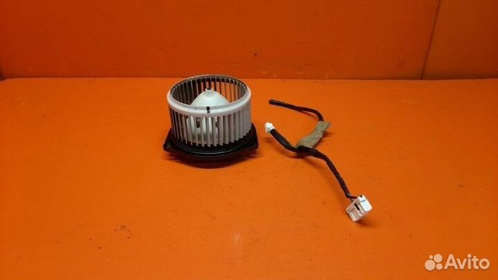 Вентилятор отопителя салона Infiniti G35 V36 2008