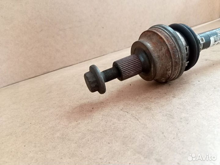 Привод задний левый Volkswagen Tiguan