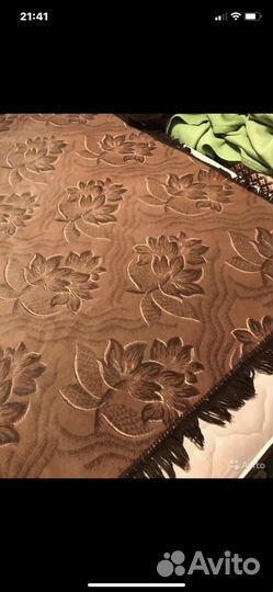 Покрывала на диван и кресла