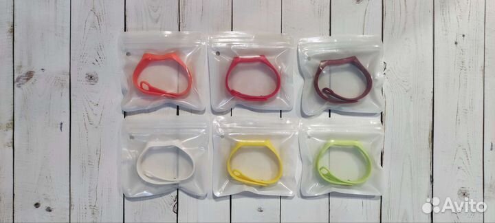 Ремешки для Xiaomi Mi Band 3 4