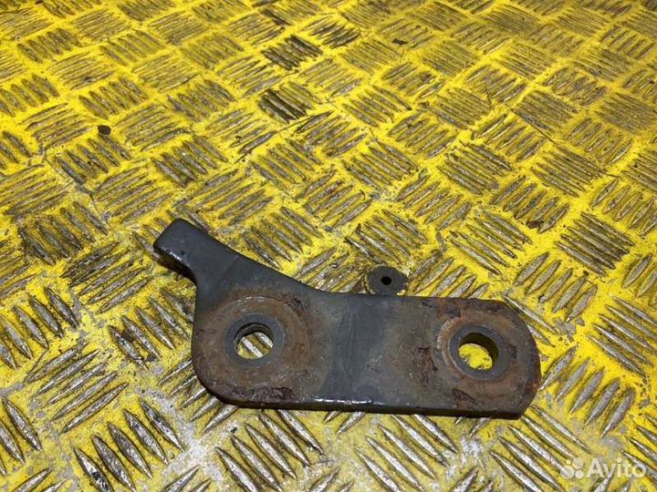 Серьга передней рессоры передняя Man Tgl Tgm