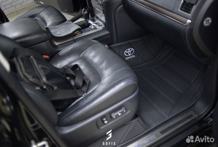 Коврики для Toyota Land Cruiser 200