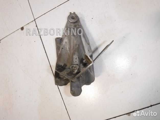 Опора двигателя