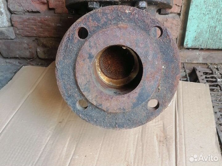 Задвижка чугунная ру10 80