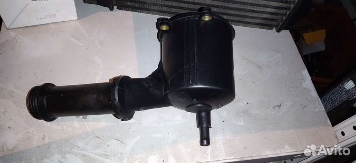 Бачок гура Пежо 307