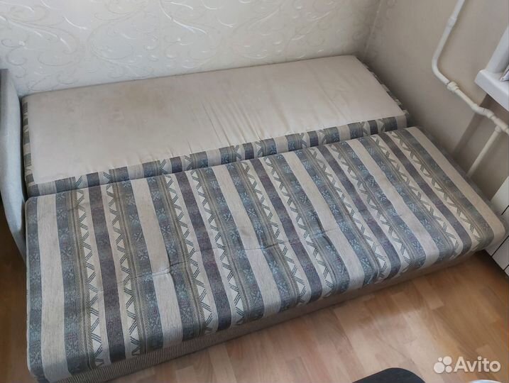 Диван прямой раскладной бу