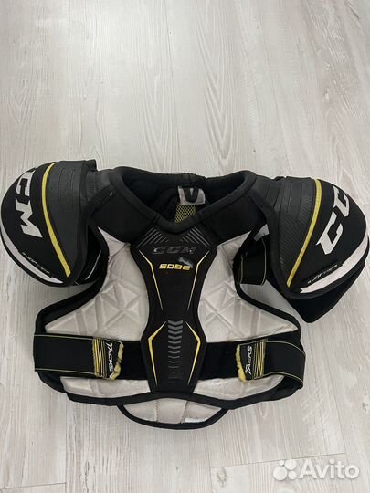 Нагрудник хоккейный ccm