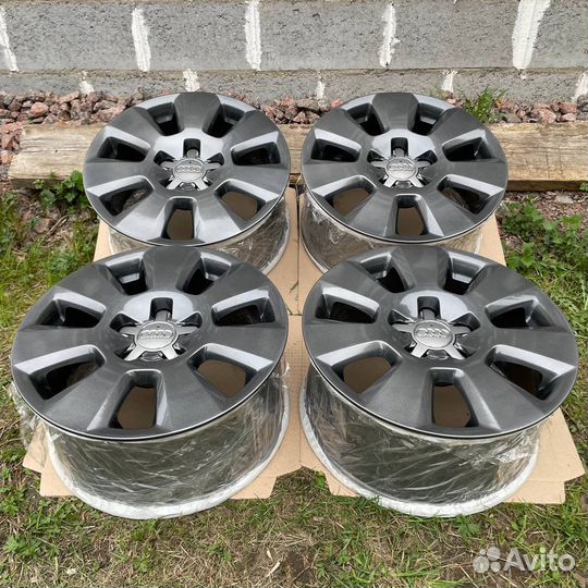 Оригинальные диски audi r16