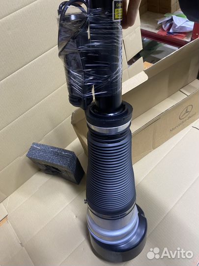 Пневмостойка mercedes w221 s-класс A2213209813