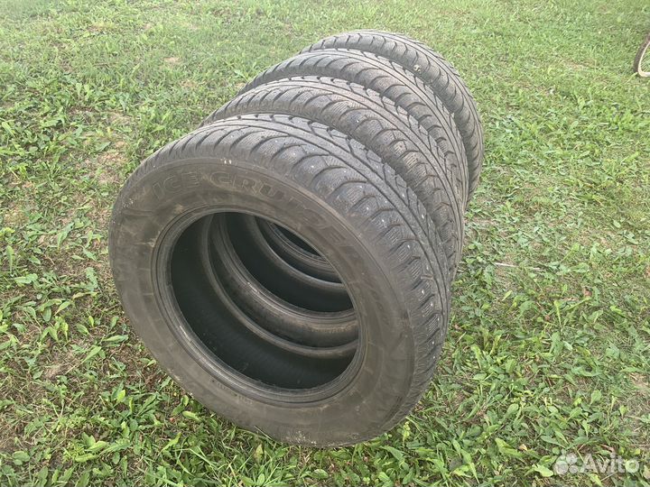 Bridgestone Ice Cruiser 7000 235/65 R17 108T