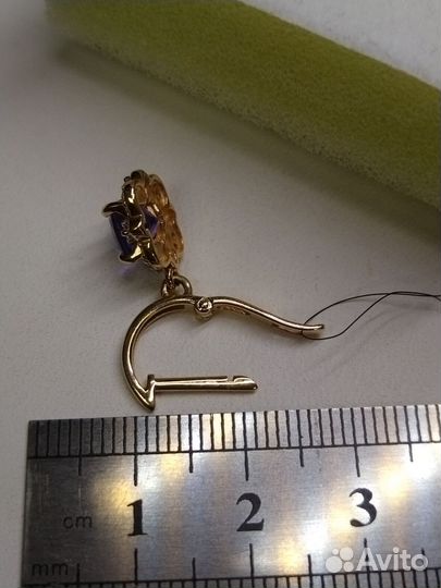 Золотые серьги с фианитами