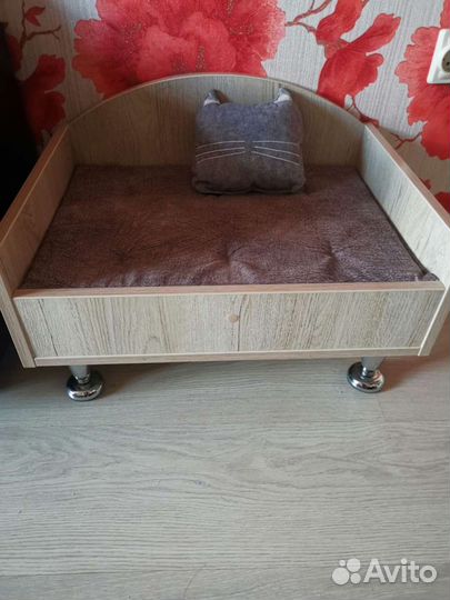 Лежанка диван для животного