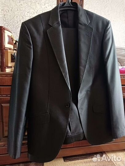 Костюм в хорошем состоянии