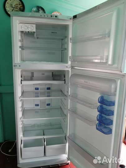 Холодильник на запчасти