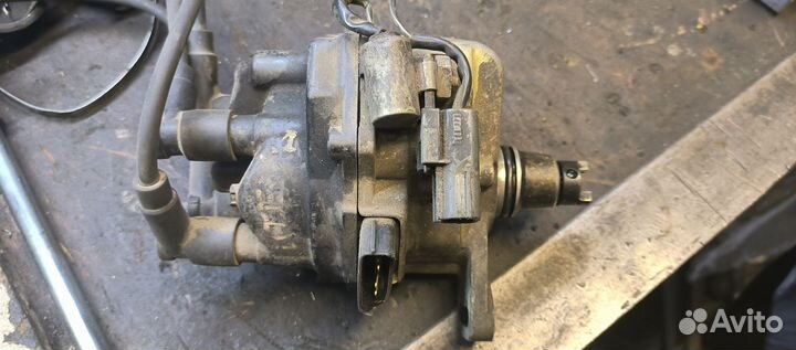 Трамблёр Nissan Micra K11