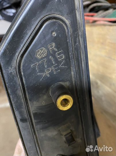 Зеркала на виш