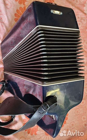 Баян 3х голосный пятирядный готово-выборный