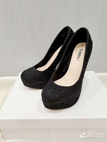 Туфли женские со стразами 35 размер