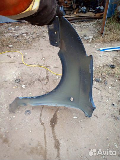 Крыло правое Suzuki Swift 2011-2017