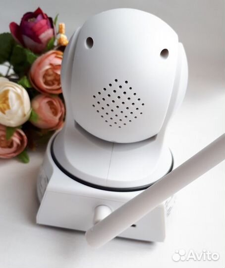 Поворотная wi-fi IP-камера