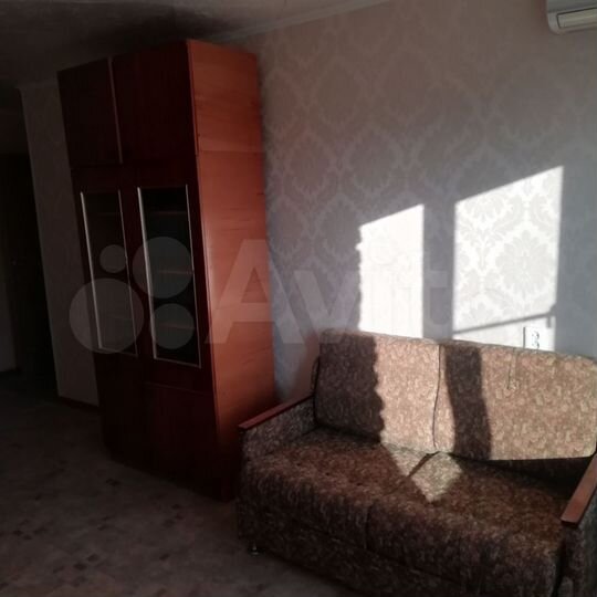 Комната 18 м² в 5-к., 4/5 эт.