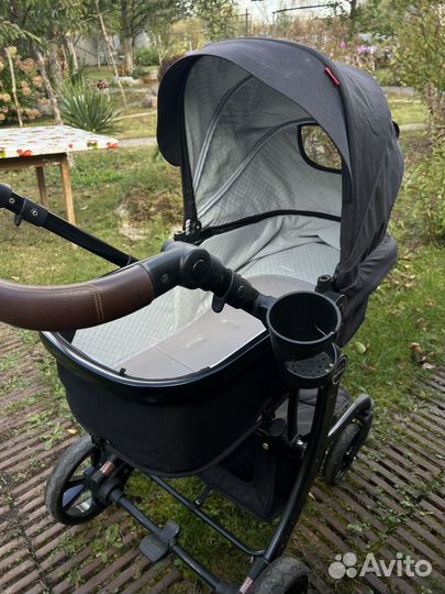 Коляска десткая