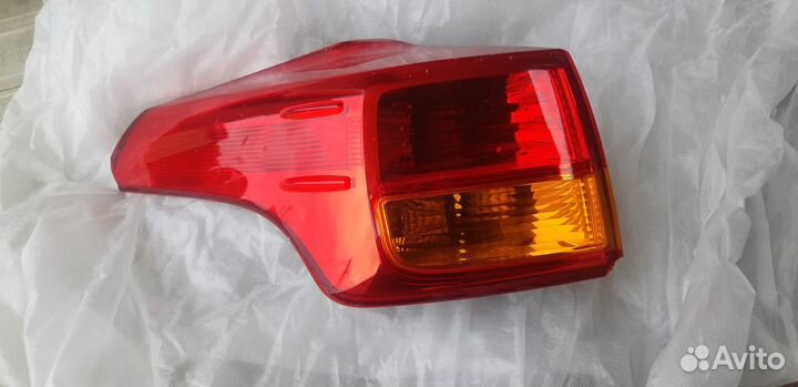 Фонарь левый Toyota Rav4 CA40 2012-2015