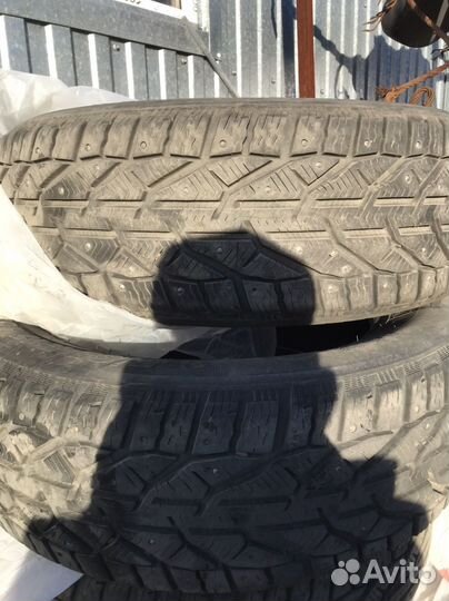 Tigar SUV Ice 215/65 R17