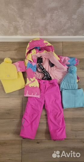Демисезонный костюм на девочку 104