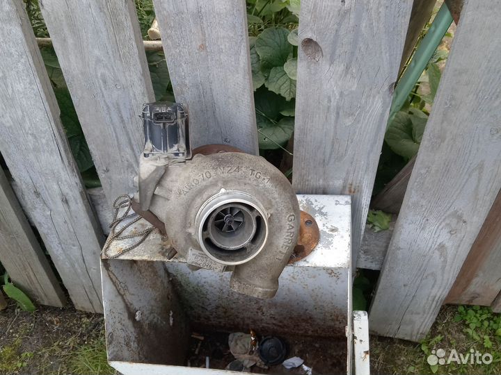 Турбина hino 300 узкая кабина