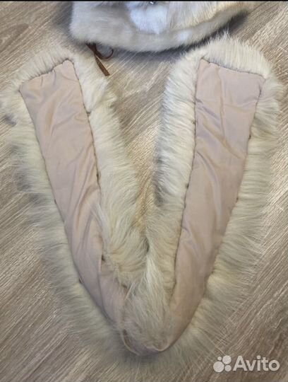 Шапка и воротник, мех норка и енот