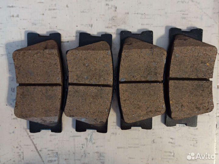 Оригинальные колодки Toyota Camry, RAV 4, Lexus ES