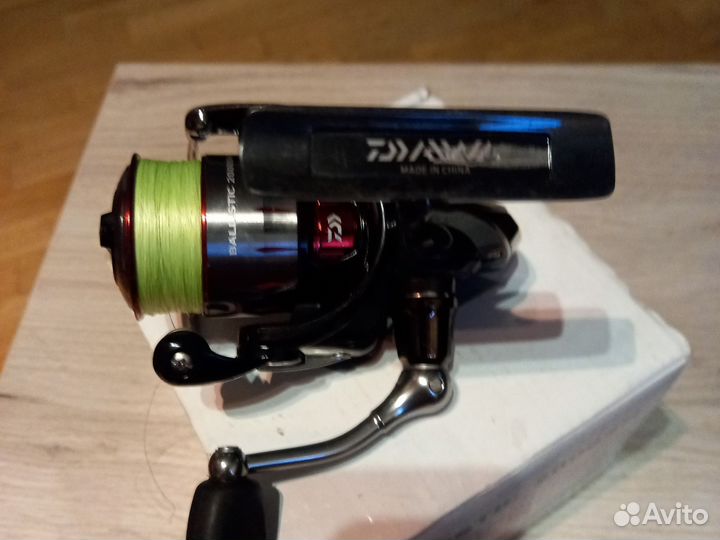 Катушка daiwa ballistic 2000