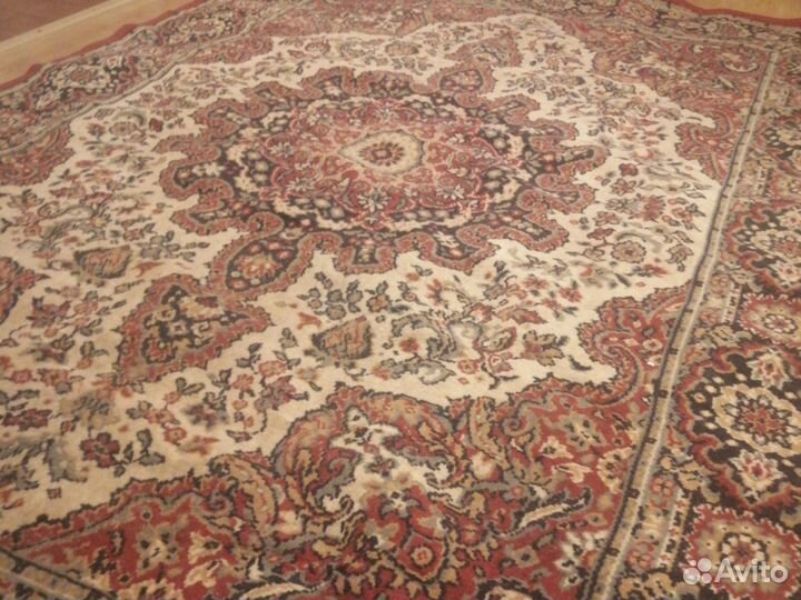 Ковер бу шерстяной