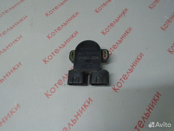 Nissan 22620-4M501 Датчик положения дросселя