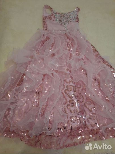 Платье праздничное