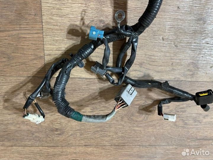 Коса двигателя Subaru Forester 2 SG5 EJ205 2006