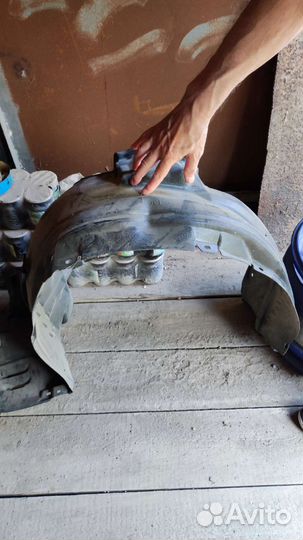 Подкрылок toyota verossa