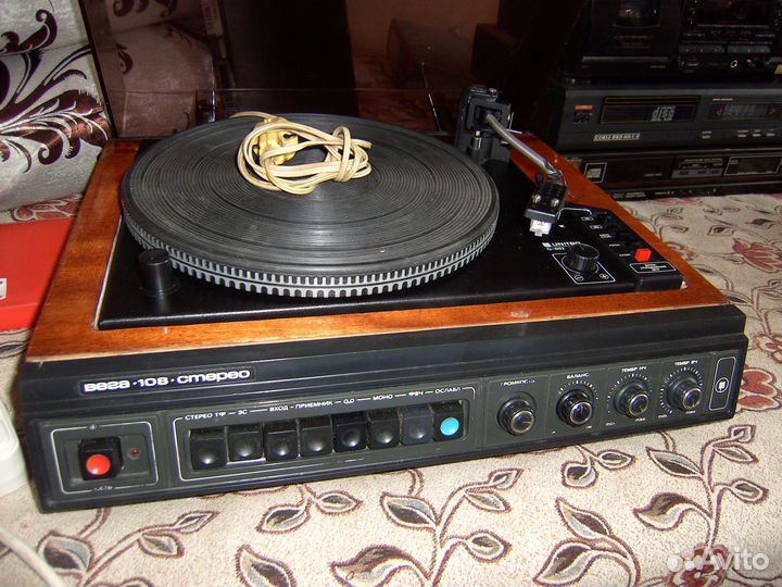 Проигрыватели виниловых пластинок