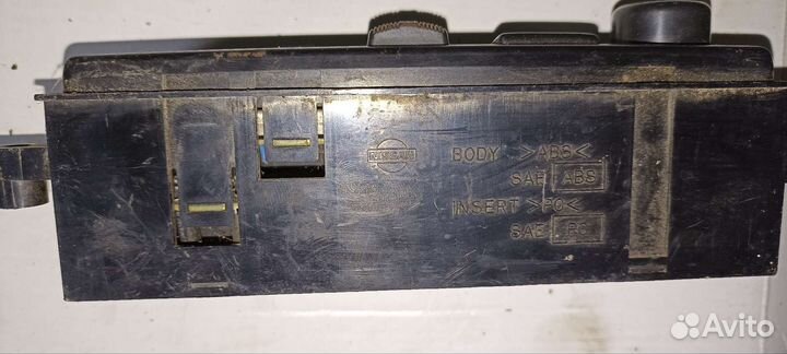 Переключатель печки на Nissan