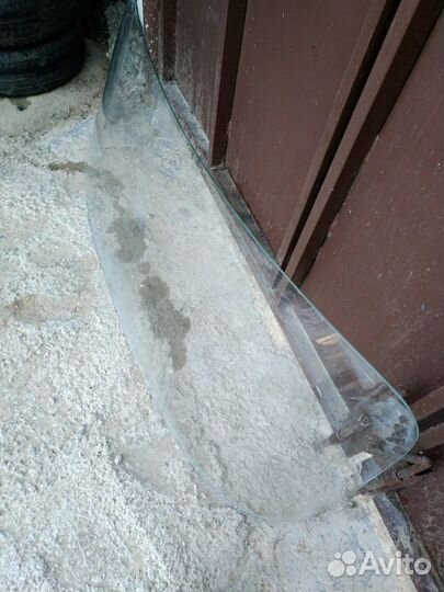 Стекло лобовое и заднее Волга 2101