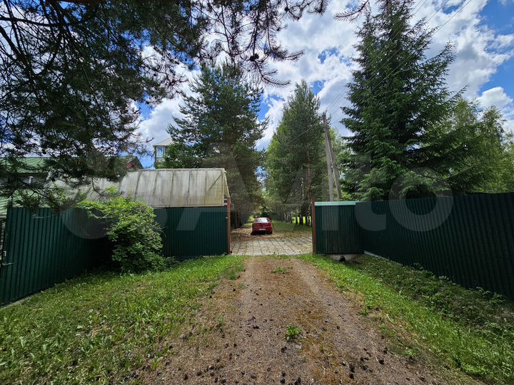 Коттедж 400 м² на участке 1,57 га