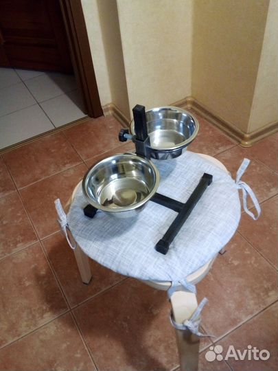 Подставка для еды для малых собак