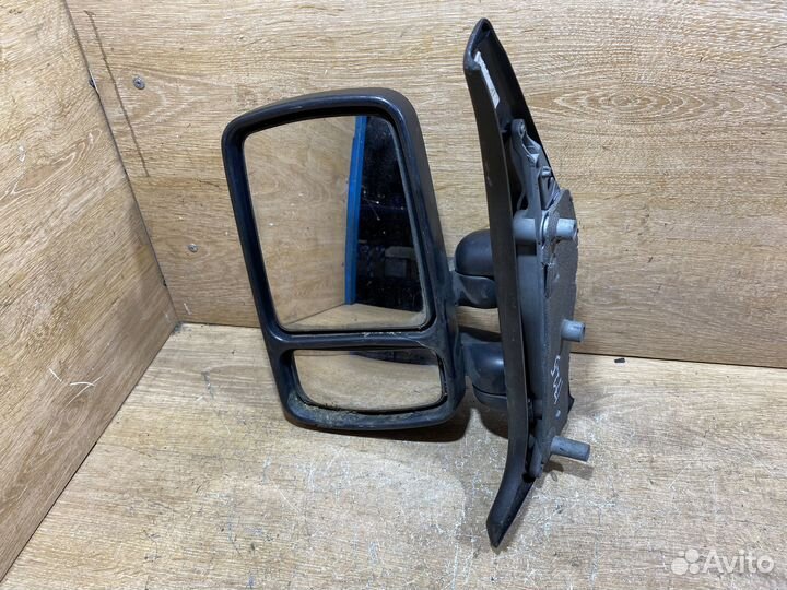 Зеркало левое Opel Movano A Арт. 7721725