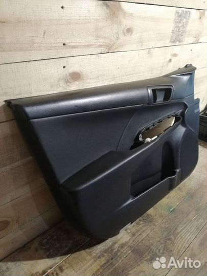 К-кт обшивки двери Toyota Camry