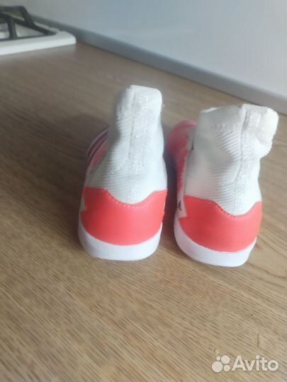 Футзалки adidas predator